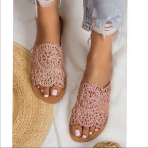 Qupid Woven Raffia Sandals Blush Sz 6